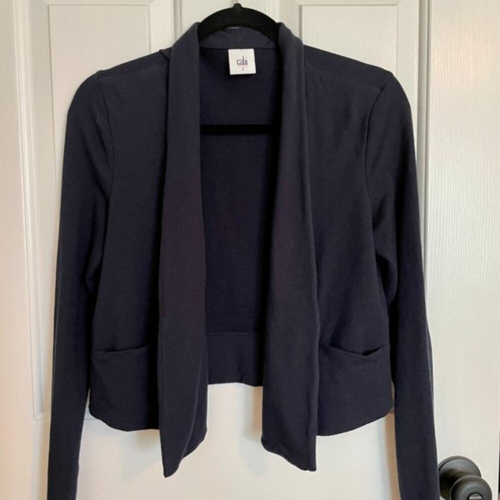 Cabi 5153 Easy Topper Medium EUC